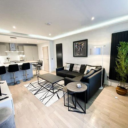 Modern 3 Bedroom Apartment, West End Эдинбург Экстерьер фото
